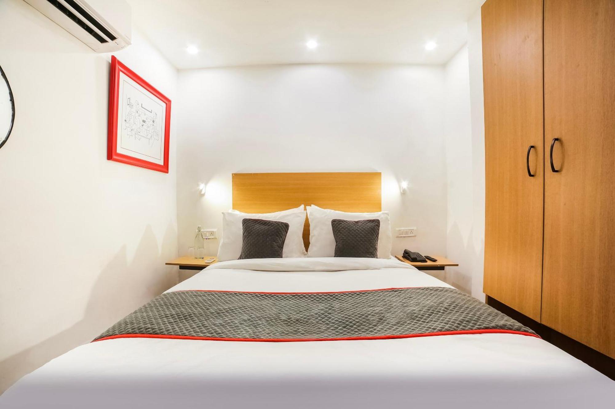 Super Hotel O Nawada Metro Delhi  Eksteriør billede