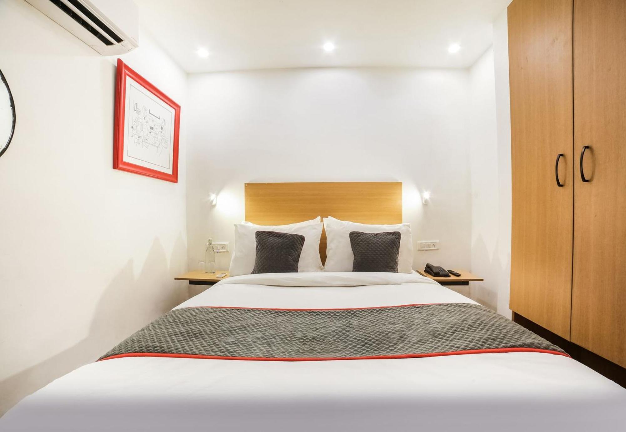 Super Hotel O Nawada Metro Delhi  Eksteriør billede