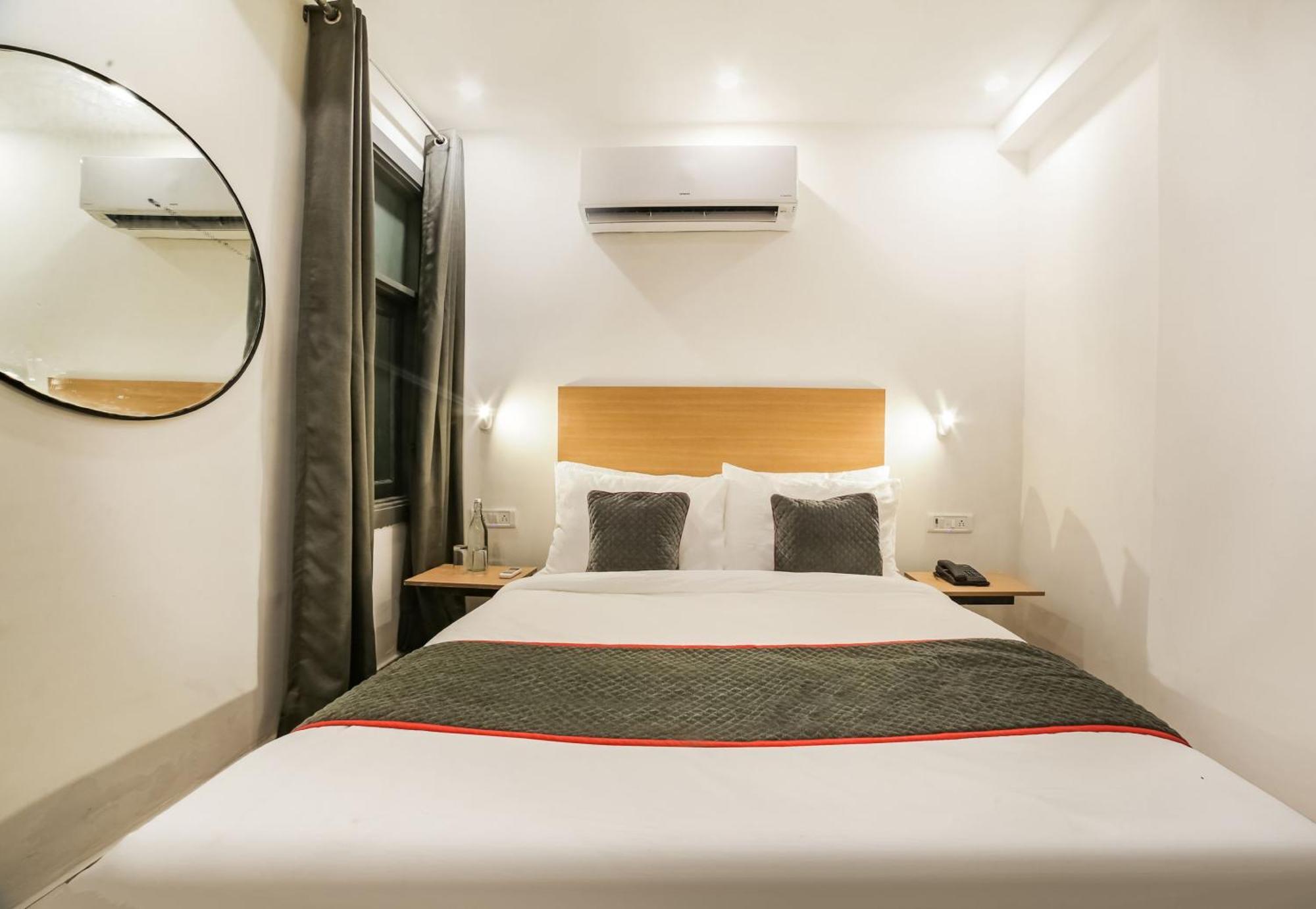Super Hotel O Nawada Metro Delhi  Eksteriør billede